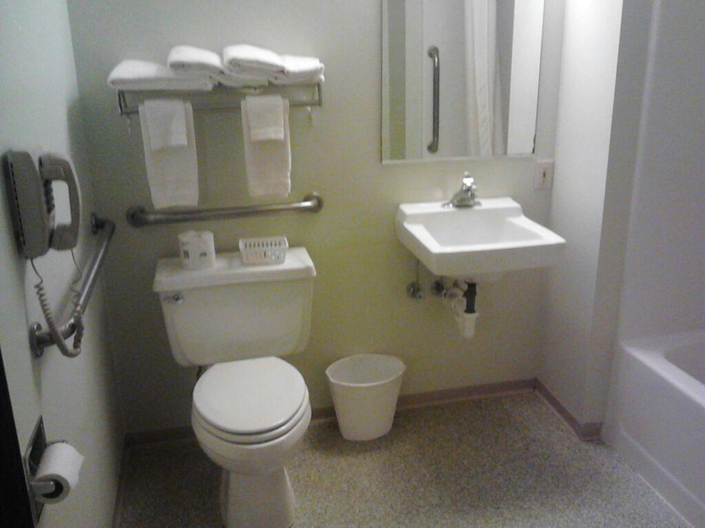 Smart Choice Inn Plankinton Room photo